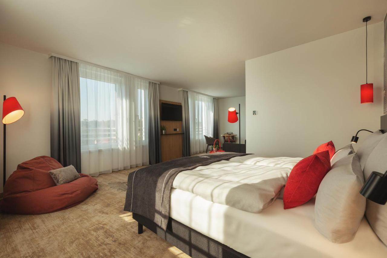 Holiday Inn - The Niu, Sparrow Regensburg By Ihg Exteriér fotografie
