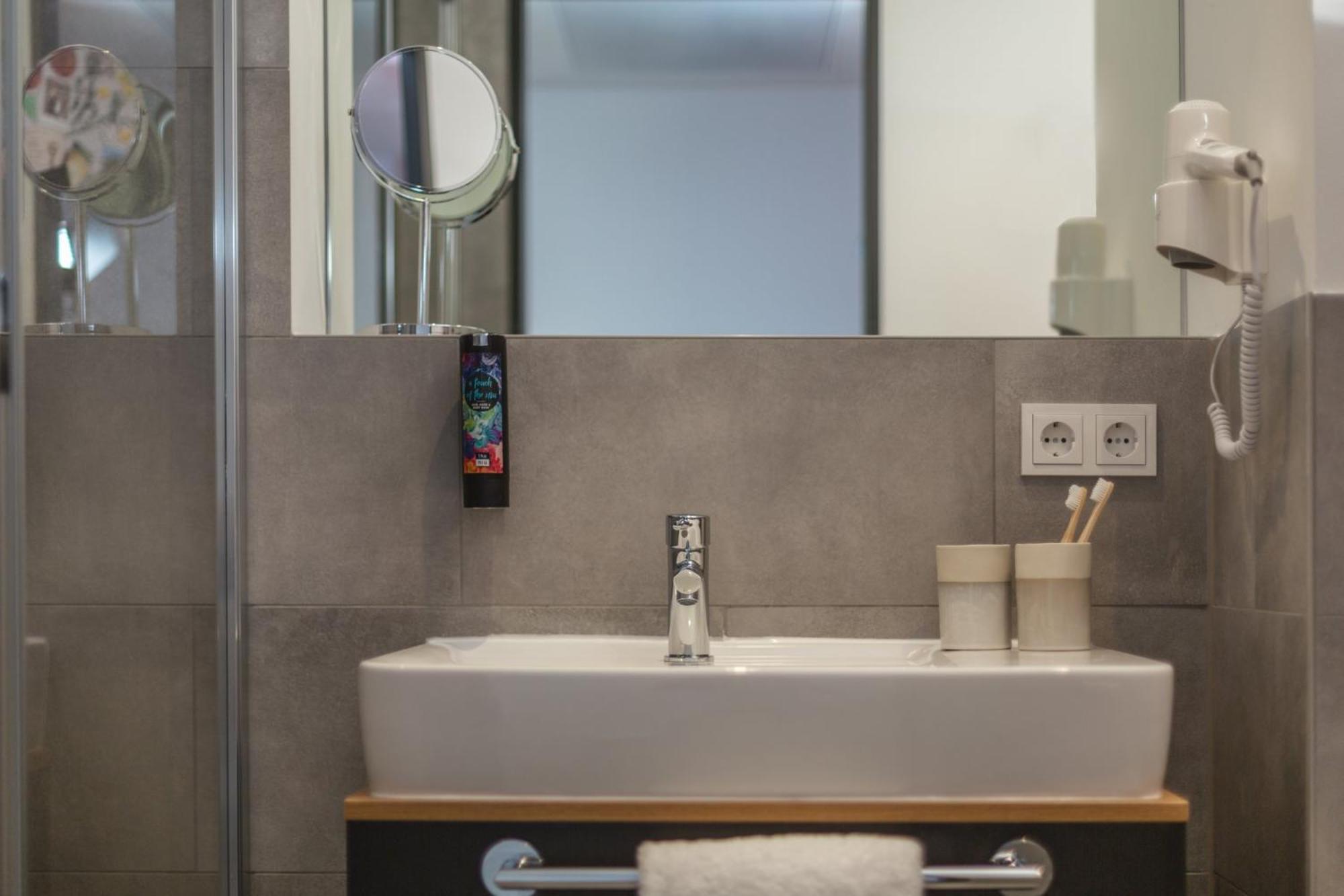 Holiday Inn - The Niu, Sparrow Regensburg By Ihg Exteriér fotografie